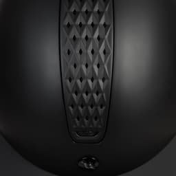 Découvrez Silves, un casque d'équitation signé Back ON Track équipé du système de sécurité Mips®, en exclusivité sur la boutique ASKARA